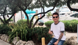 Khắc Việt khoe đón sinh nhật trên đất Mỹ